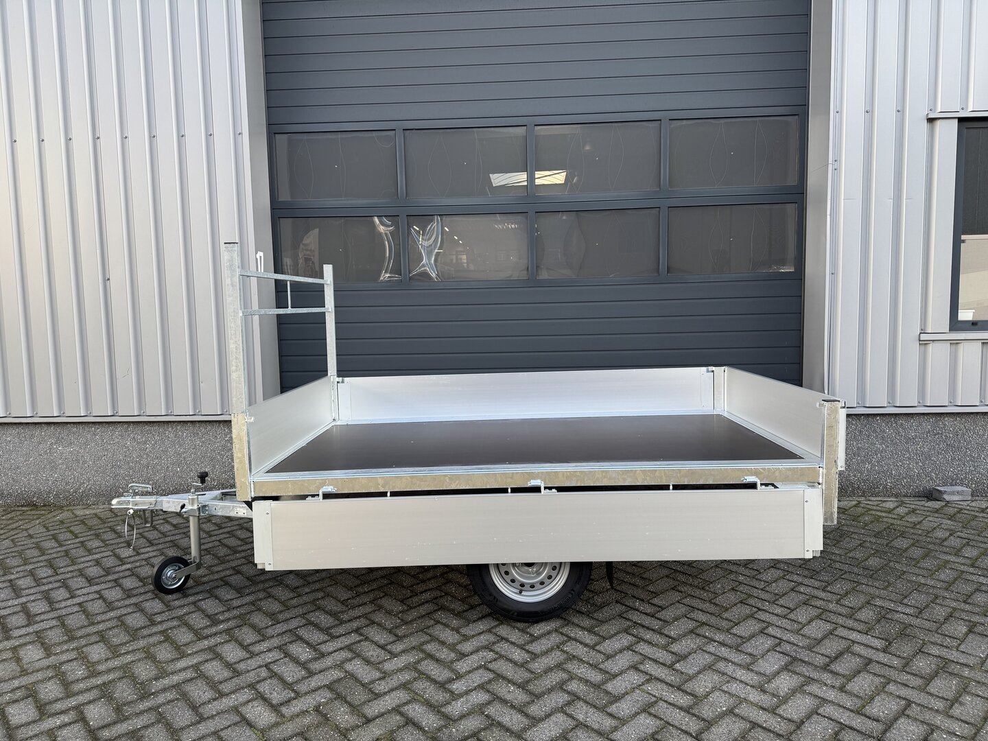 VDM Plateauwagen 260x150cm 750kg ongeremd enkelas – Image 6